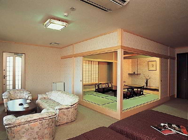 楽気ハウス甲斐路 Raki House Kaiji Hotell Fuefuki Exteriör bild